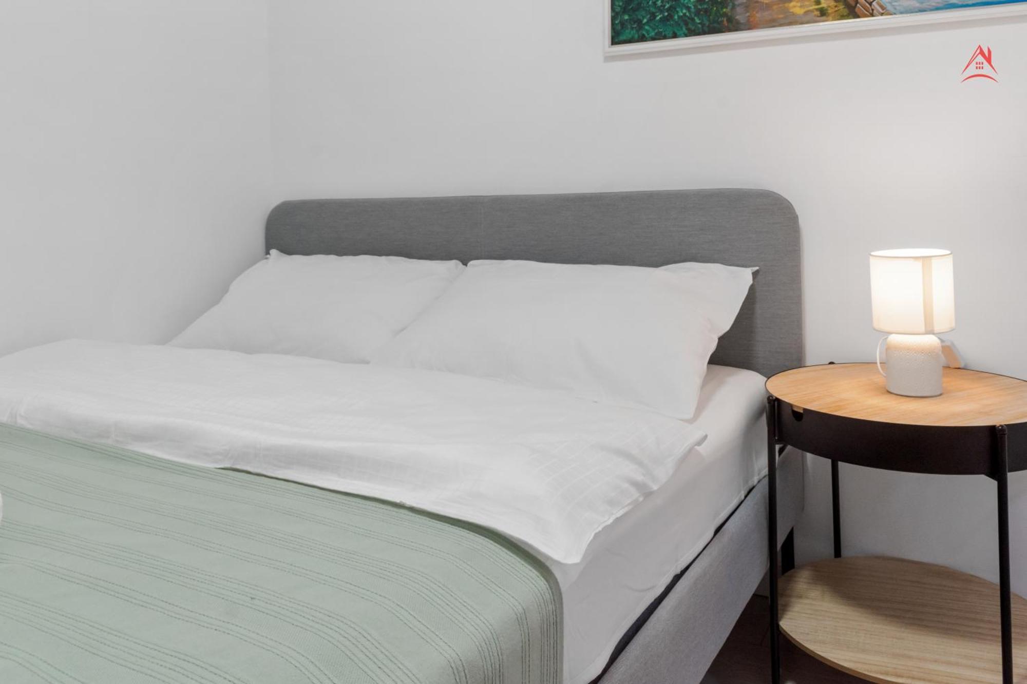 Central Town Cosy Apartment ブカレスト エクステリア 写真